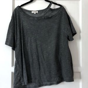 Umgee oversized, distressed tee - S